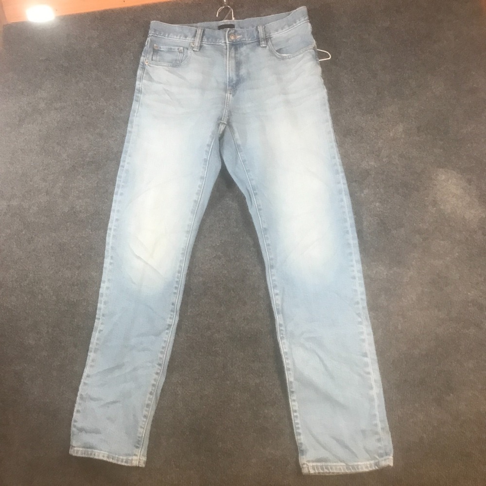 Uniqlo Jeans Womens 8 (Fit 32x30) Blue Light Wash Denim Slim Fit Straight Leg